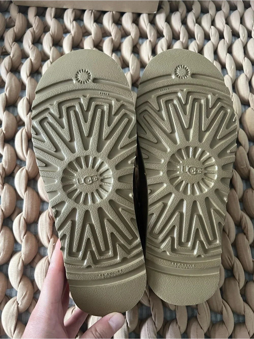 UGG Chestnut Mule Slippers with Red Trim - Picture 5 of 6